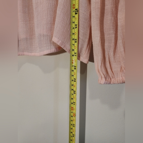 Light pink Lauren Conrad peasant top - Picture 4 of 4